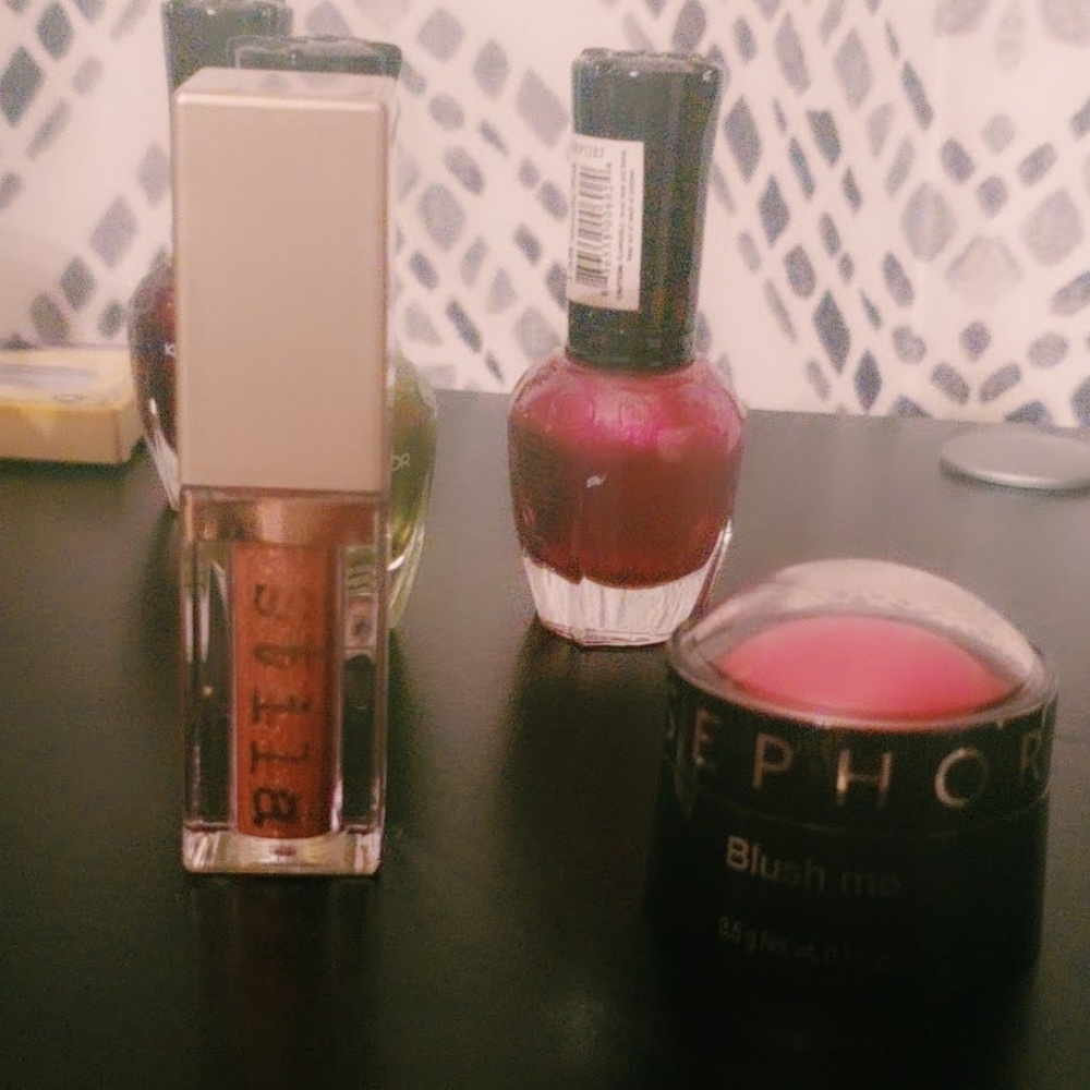 Cosmetic grab bags 3 different luxury cosmetics...